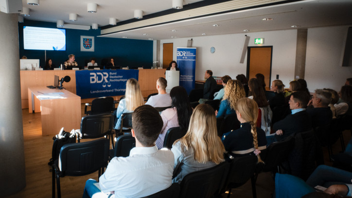 Der Vorstand erstattet der Mitgliederversammlung Bericht