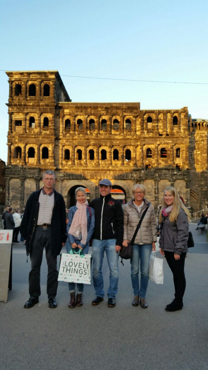 Thüringer BDR Delegation vor der Porta Nigra in Trier