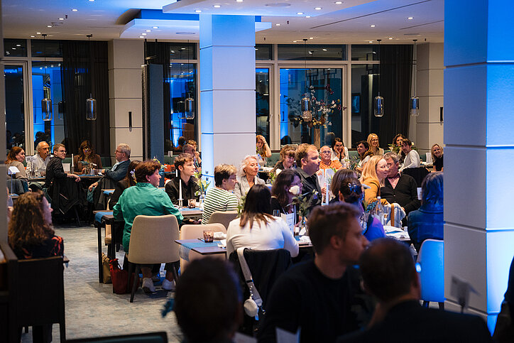 Kultureller Abend im NYX-Hotel
